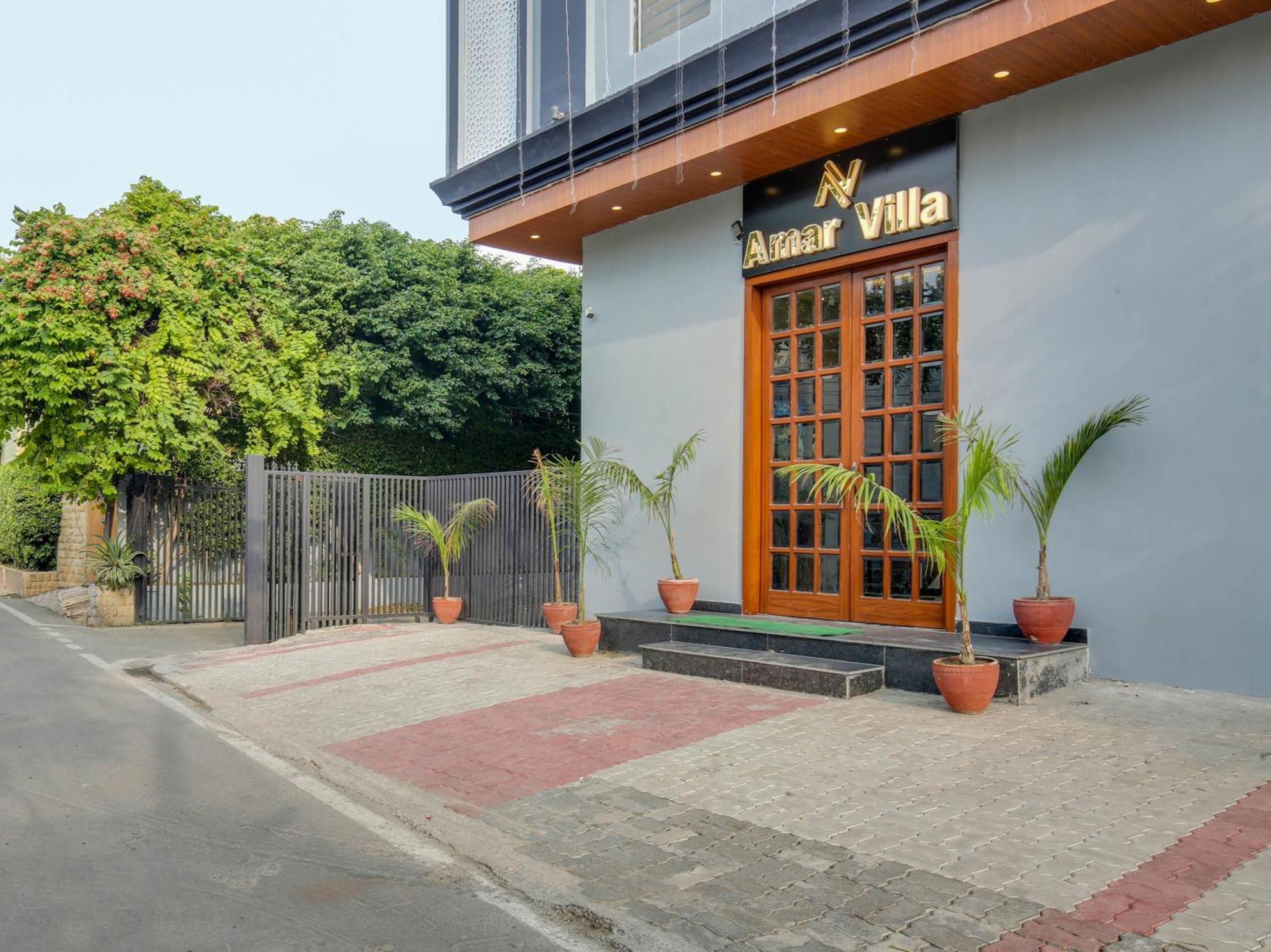 Fabhotel Amar Villa Amritsar Exterior photo