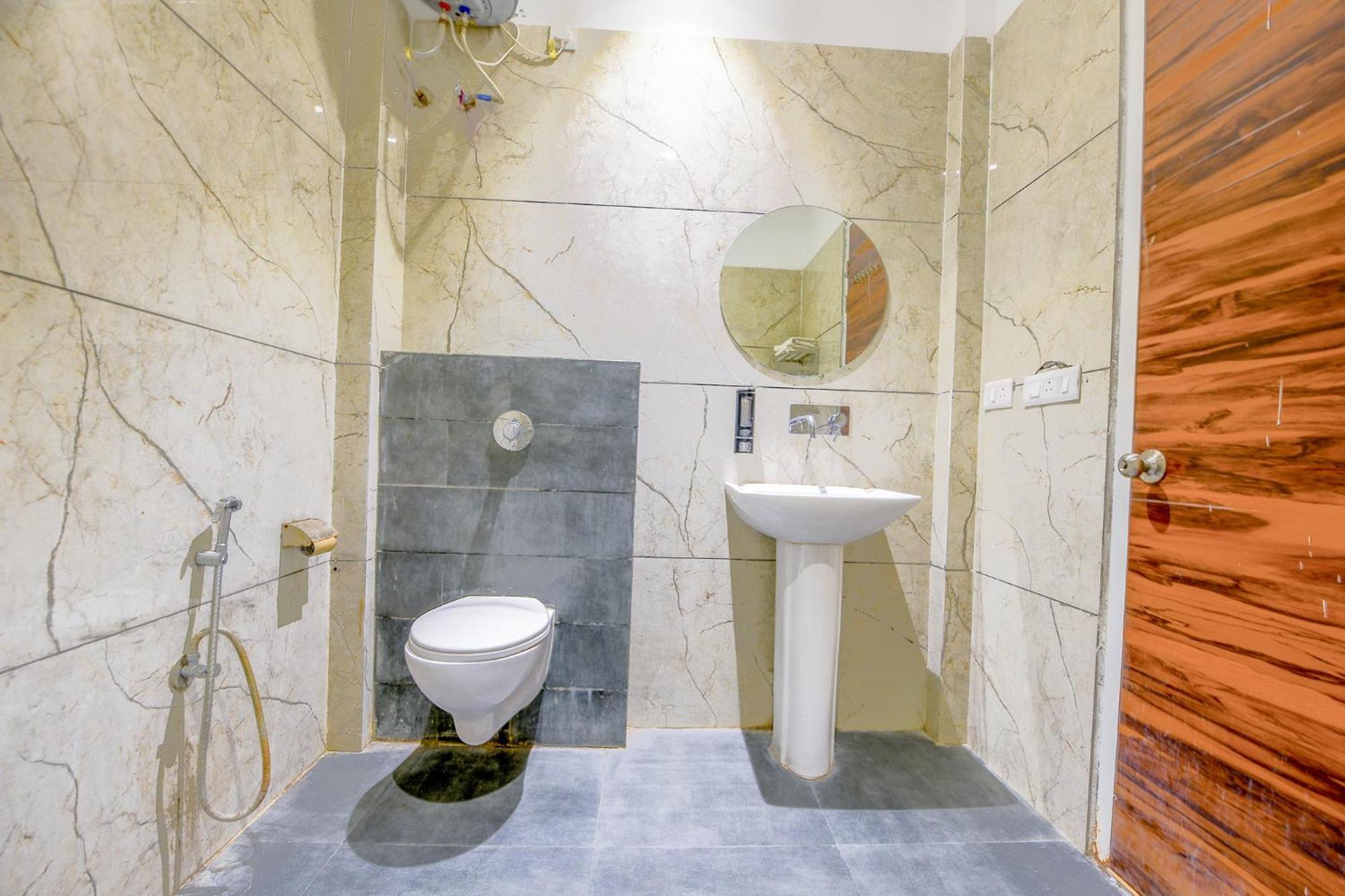 Fabhotel Amar Villa Amritsar Exterior photo